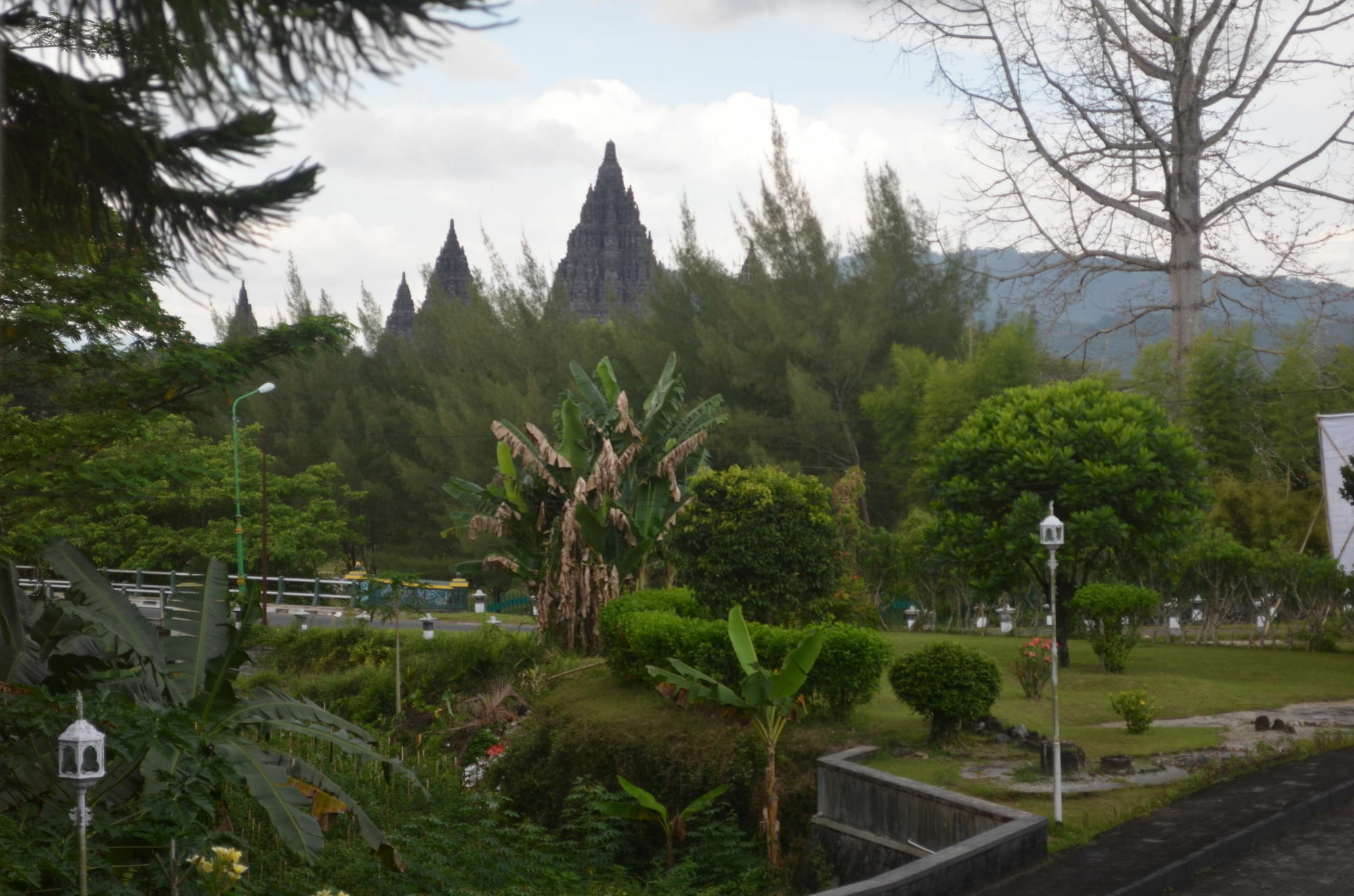 Poeri Devata Resort Hotel Prambanan Luaran gambar